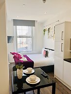 Fox House, Studio Apartments
