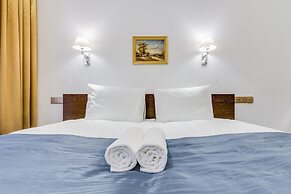 Rotas City Center hotel