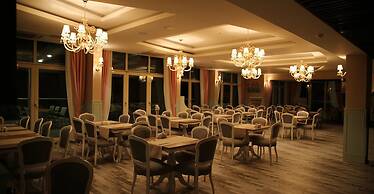 Rezone Health & Oxygen Hotel