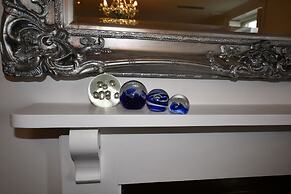 No 98 Boutique Hotel