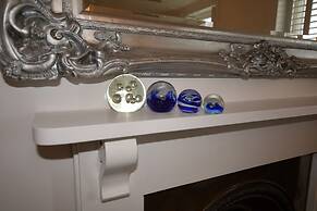 No 98 Boutique Hotel