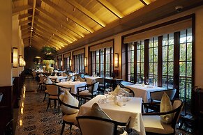 Capella Shanghai, Jian Ye Li