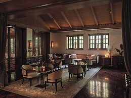 Capella Shanghai, Jian Ye Li