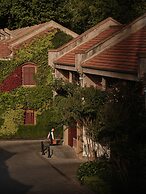 Capella Shanghai, Jian Ye Li