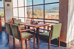 Manu Maharani Resorts