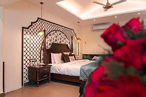 Manu Maharani Resorts