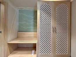 Manu Maharani Resorts