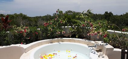 Lili Penthouse 2 bedroom sleeps 5