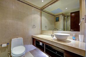 Rainbow Penthouse 2 bedrooms sleeps 5