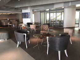 TRYP by Wyndham Mall of Asia Manila