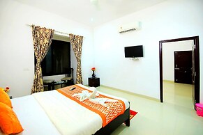 Rang Bhawan Inn- A Lake View Hotel