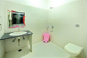 Rang Bhawan Inn- A Lake View Hotel