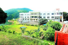 Rang Bhawan Inn- A Lake View Hotel