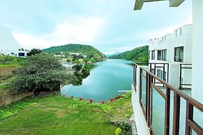 Rang Bhawan Inn- A Lake View Hotel