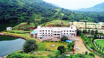 Rang Bhawan Inn- A Lake View Hotel