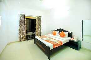 Rang Bhawan Inn- A Lake View Hotel