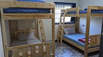 The Lodge for Cyclists - Hostel