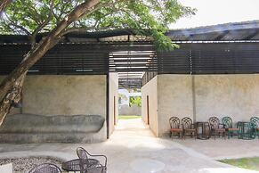 Naidee Sculptured Huts