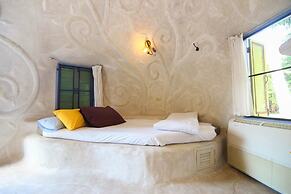 Naidee Sculptured Huts