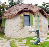 Naidee Sculptured Huts