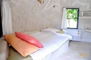 Naidee Sculptured Huts