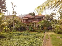 Villa Taman Padi