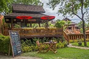 Heritage Bagan Hotel