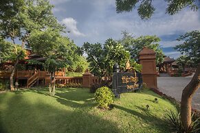 Heritage Bagan Hotel