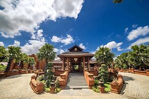 Heritage Bagan Hotel