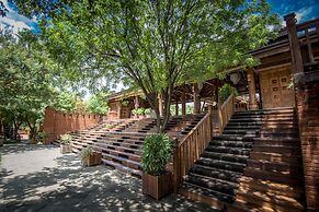 Heritage Bagan Hotel