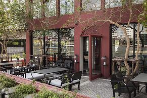 Amdaeng Bangkok Riverside Hotel