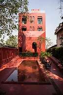 Amdaeng Bangkok Riverside Hotel