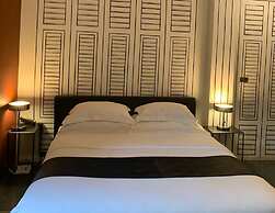 Amdaeng Bangkok Riverside Hotel