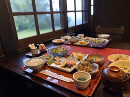 Yakushidaira Akanejyuku