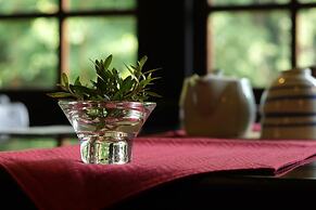 Yakushidaira Akanejyuku