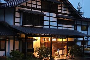 Yakushidaira Akanejyuku