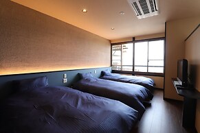 Yakushidaira Akanejyuku