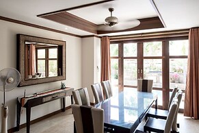 4 Bedroom Villa TG48 on beachfront resort SDV288-By Samui Dream Villas