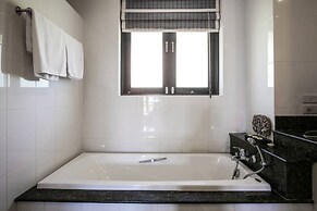 4 Bedroom Villa TG48 on beachfront resort SDV288-By Samui Dream Villas