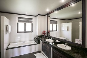 4 Bedroom Villa TG48 on beachfront resort SDV288-By Samui Dream Villas