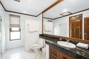 4 Bedroom Villa TG48 on beachfront resort SDV288-By Samui Dream Villas