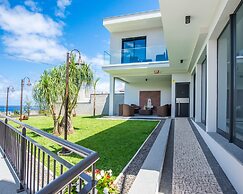 Enxurros House