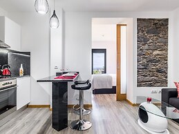 Enxurros House