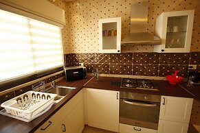 Aqarco Shmaisani Apartment