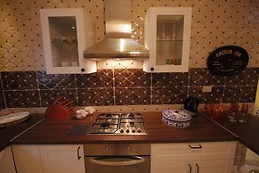 Aqarco Shmaisani Apartment