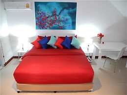 Sunrise 3 bedrooms Modern Apartment In Nai Harn