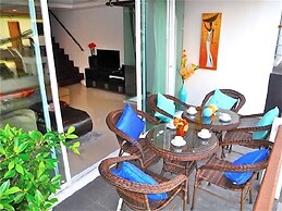 Sunrise 3 bedrooms Modern Apartment In Nai Harn