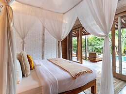 Villa Little Mannao by Villa Finder