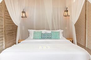 Villa Little Mannao by Villa Finder