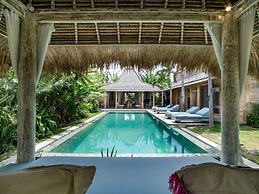 Villa Little Mannao by Villa Finder